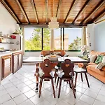 Casa Dafne