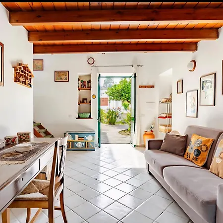 Casa Dafne Casa vacanze Città di Lipari